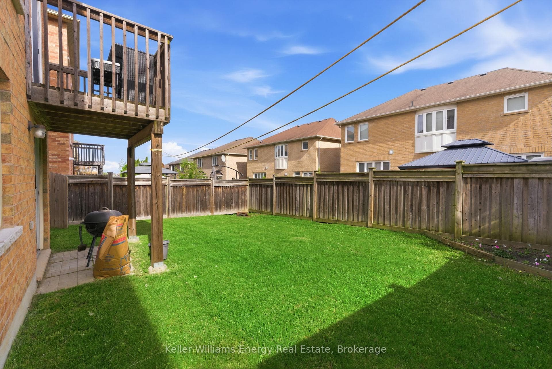 338 Dowson Loop photo 48
