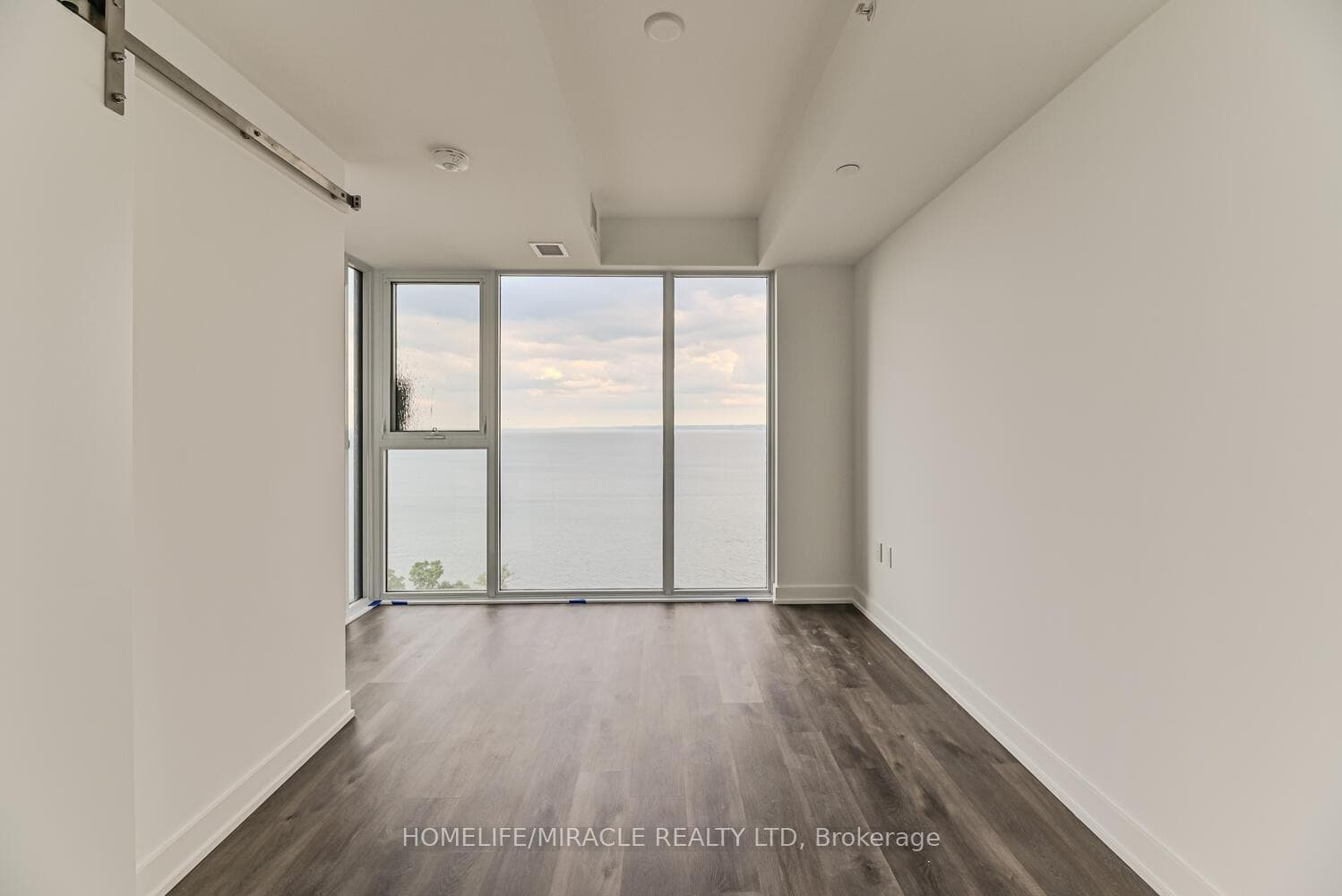 370 Martha Street Unit 1606 photo 23