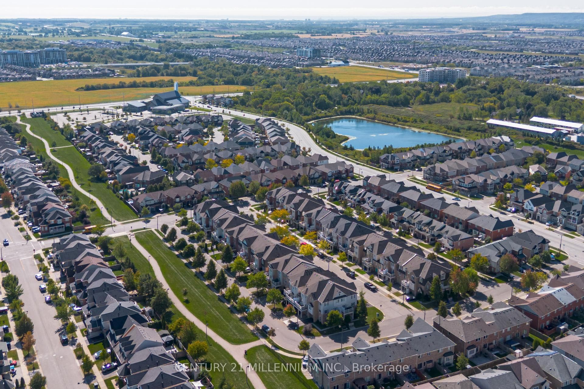 914 Ambroise Crescent photo 42