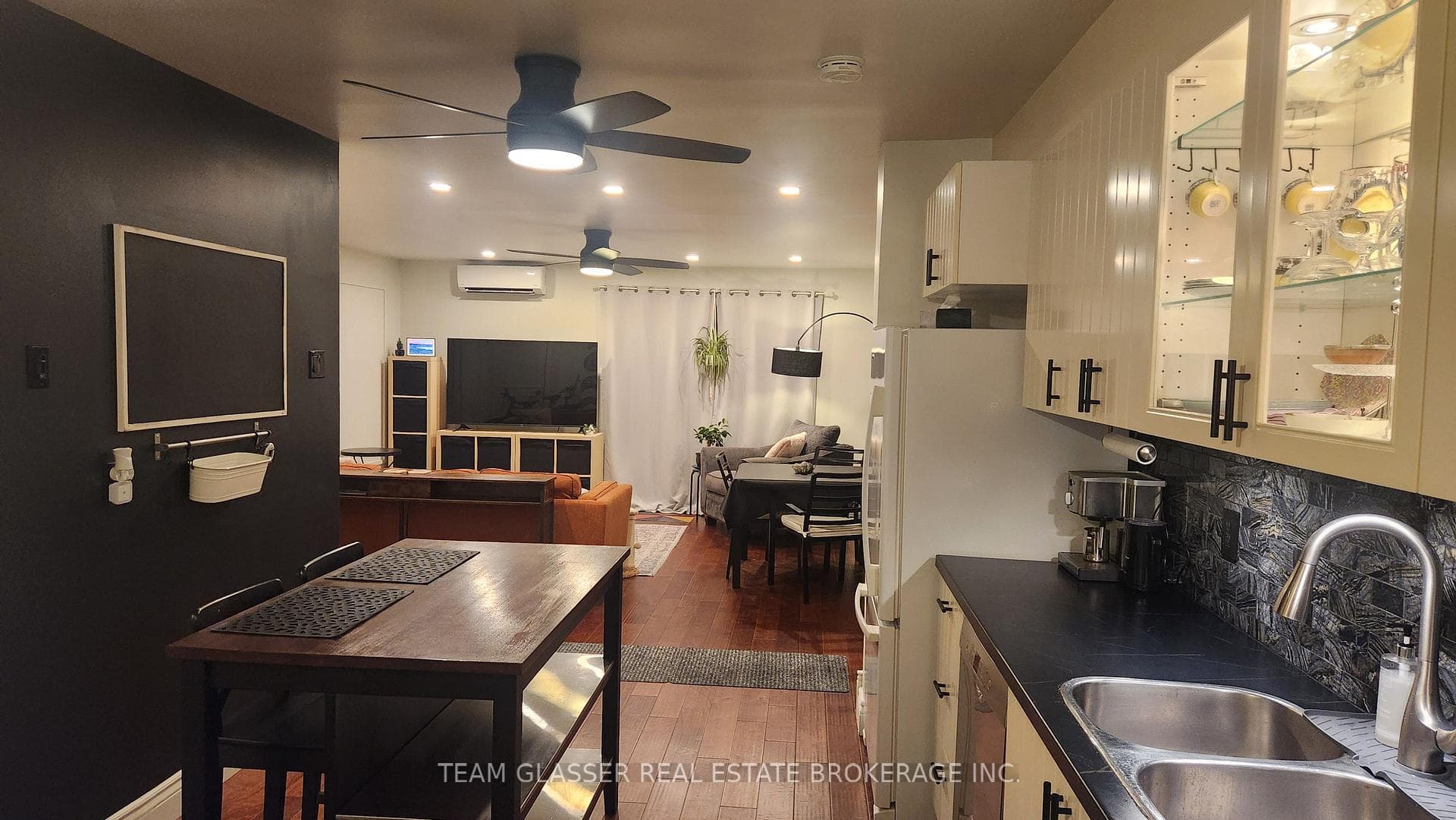 51 SHOLTO Drive Unit 128 photo 10