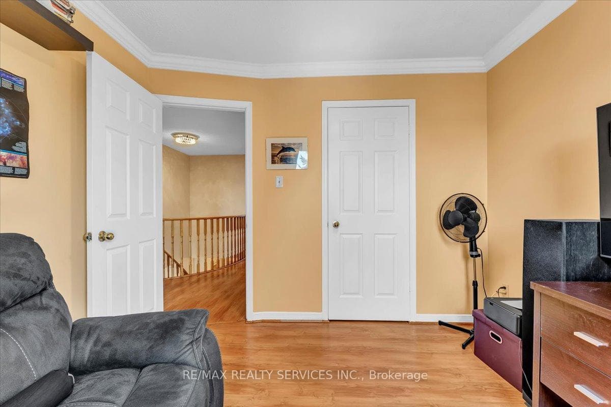 108 Candy Crescent photo 34