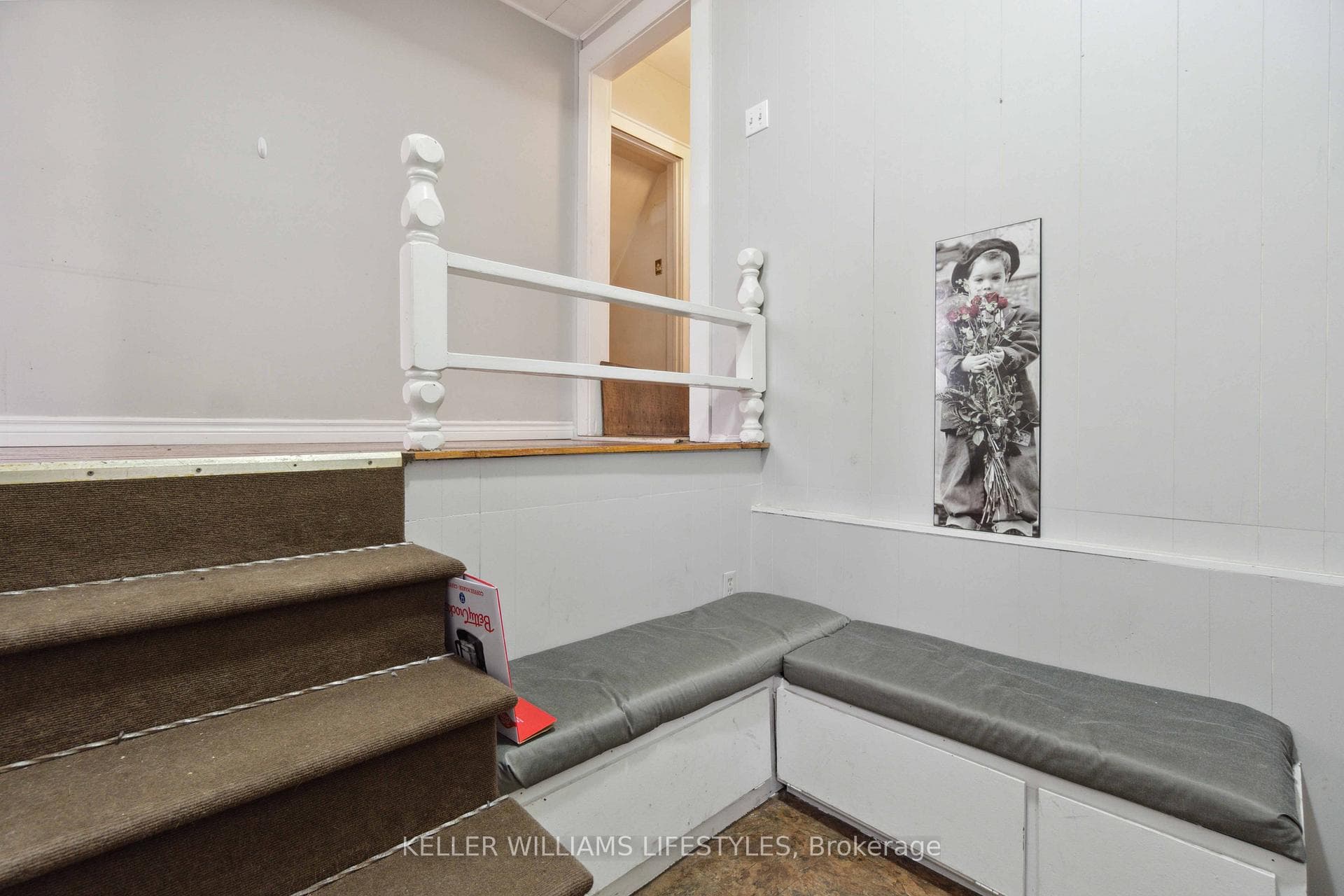 356 EXMOUTH Street photo 17