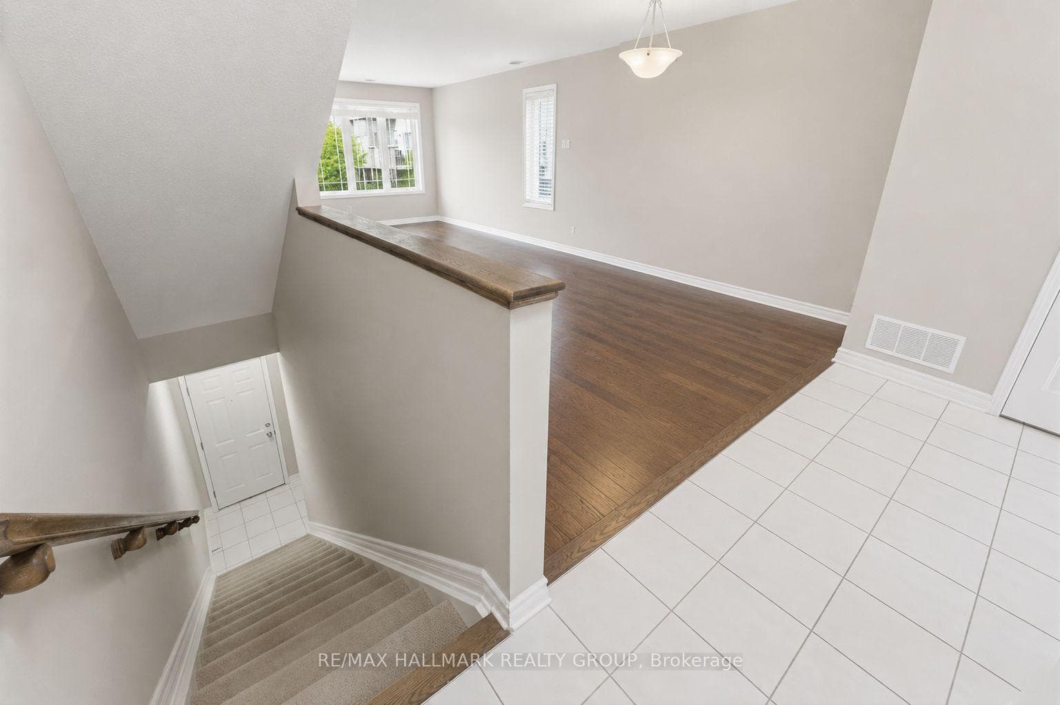 670 Danaca Private photo 2