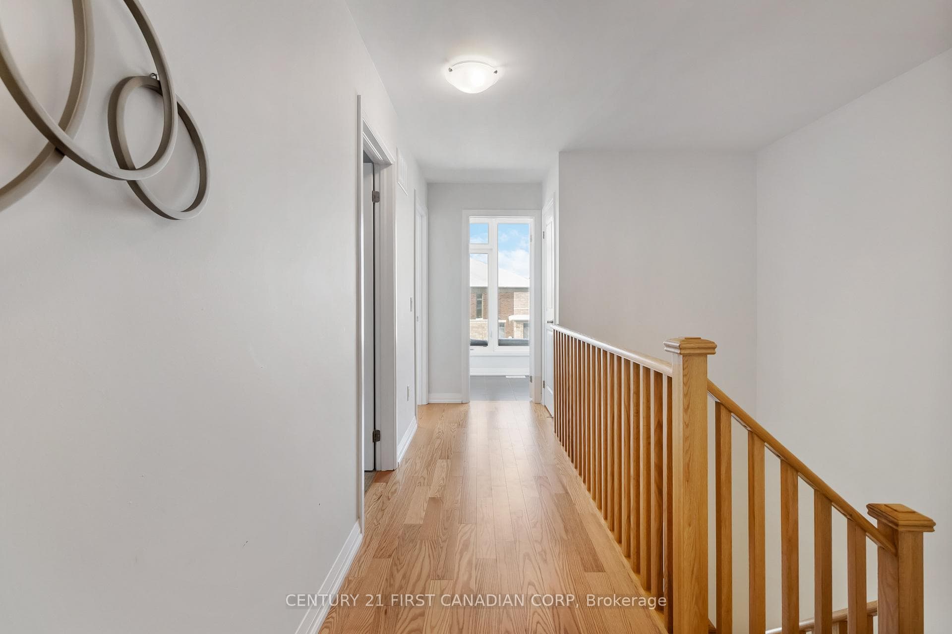 844 Sobeski Avenue photo 13
