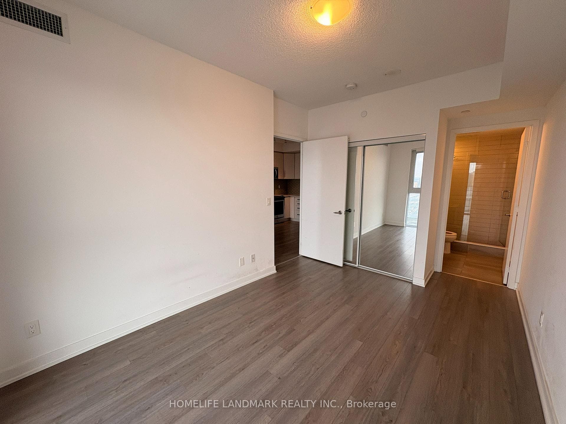 5180 Yonge Street Unit 3203 photo 9