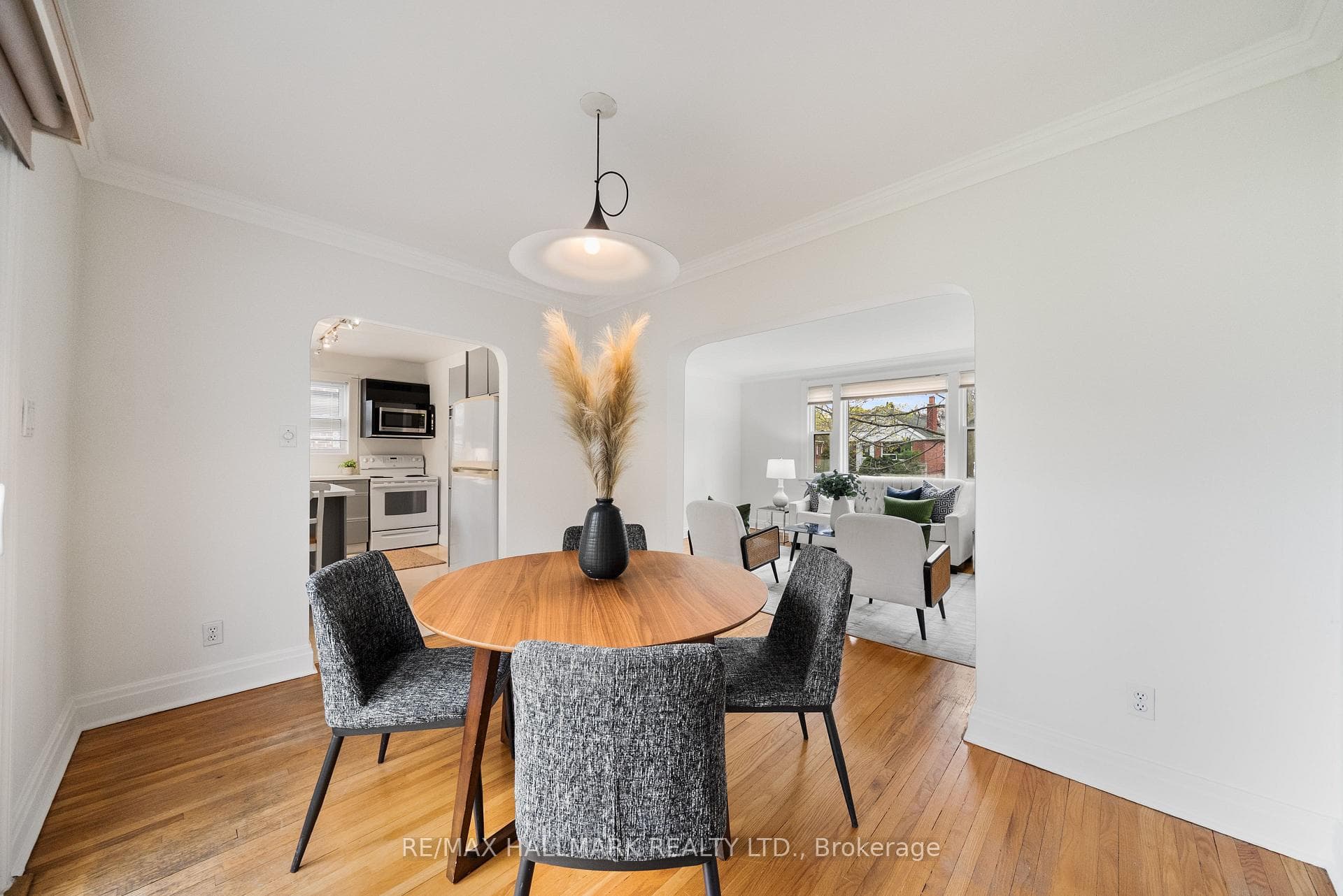 7 Queensgrove Road photo 7