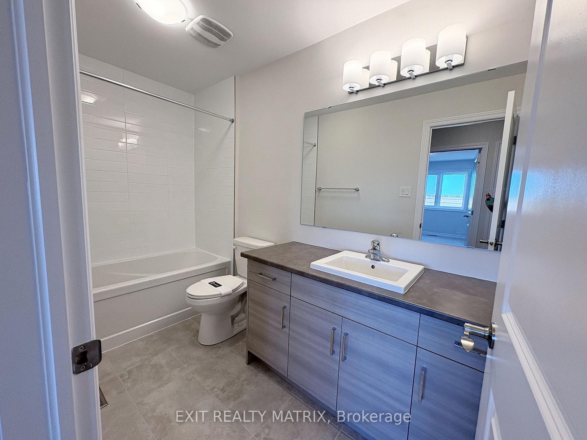 299 Labelle Street photo 16