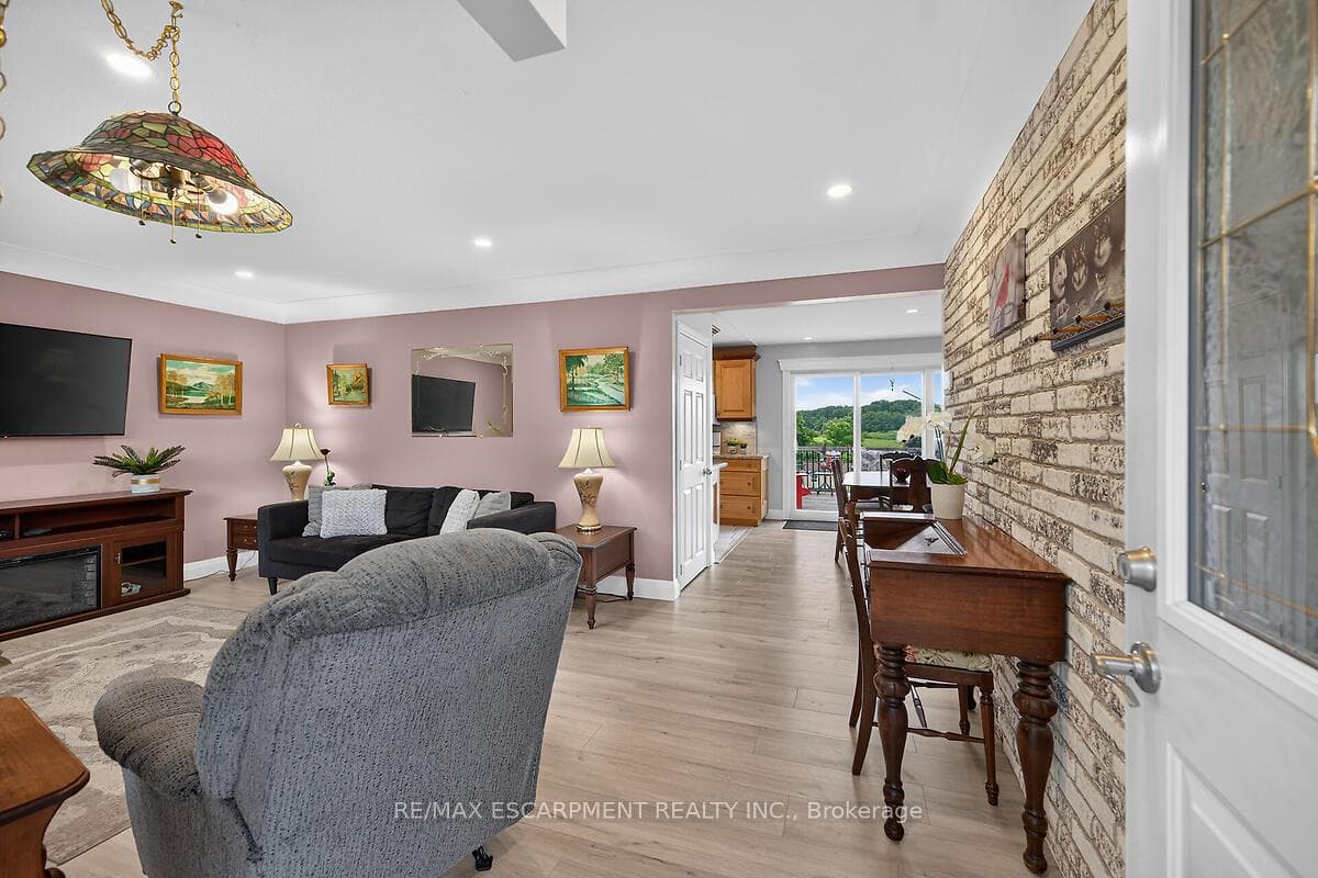 7344 Dickenson Road photo 7