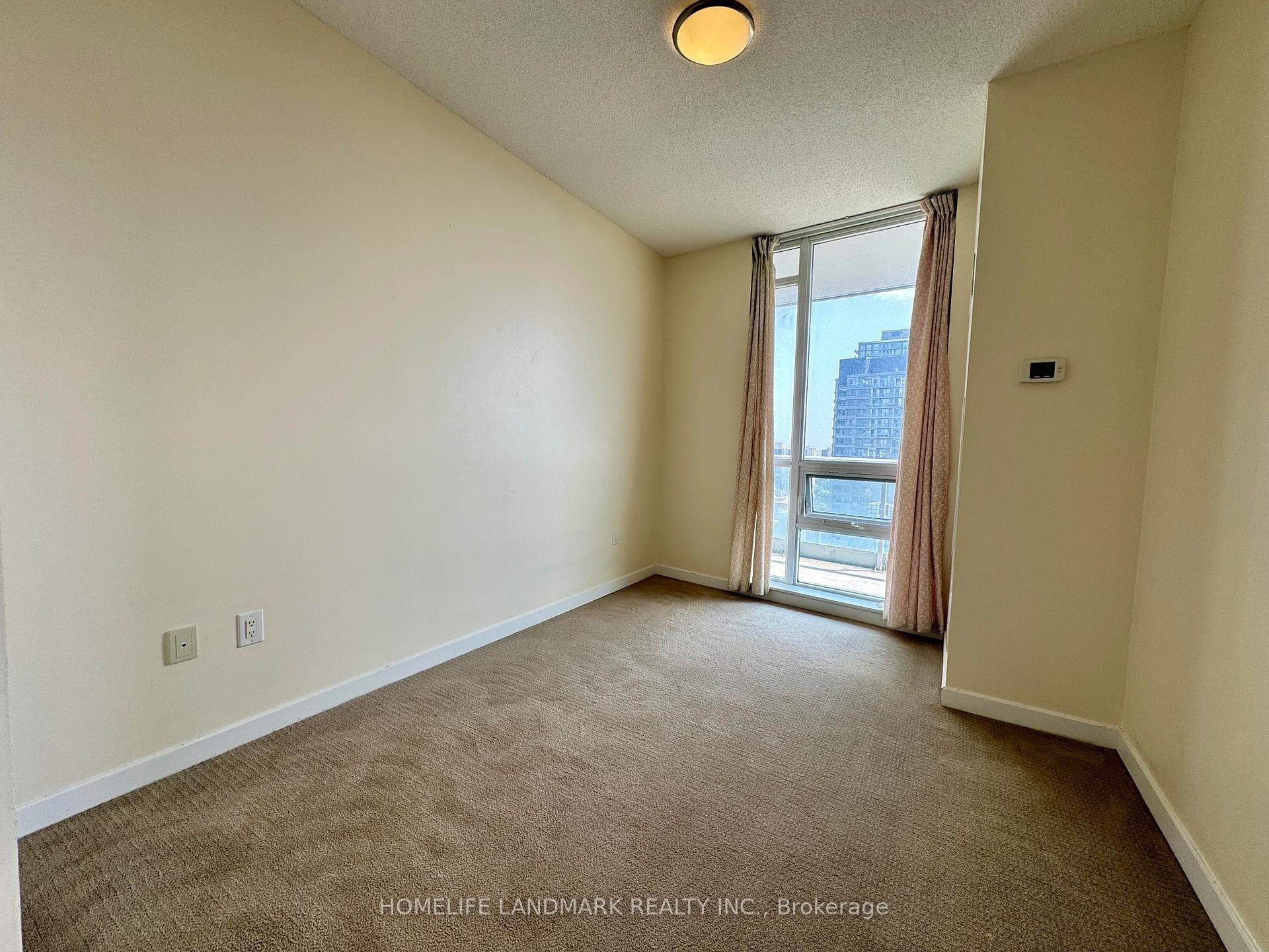 66 Forest Manor Road Unit 1612 photo 14