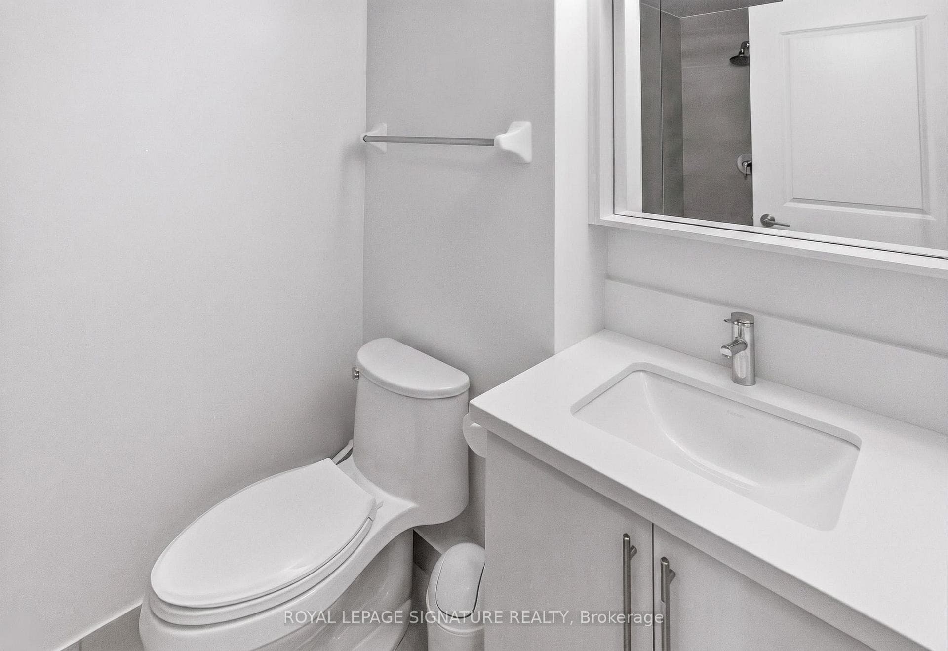 4699 Glen Erin Drive Unit 1504 photo 10