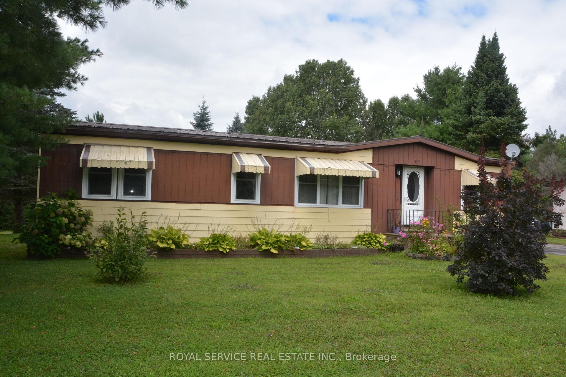 1087 Seventh Lane photo 2