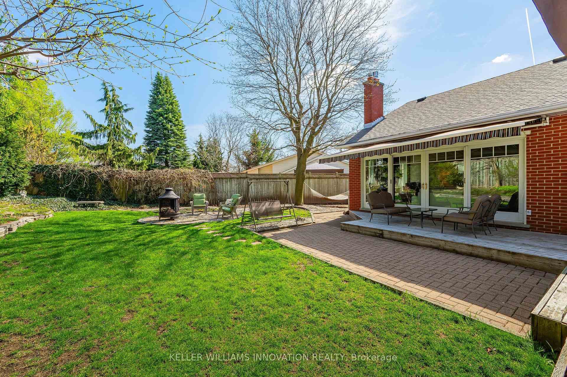 30 Christine Crescent photo 27