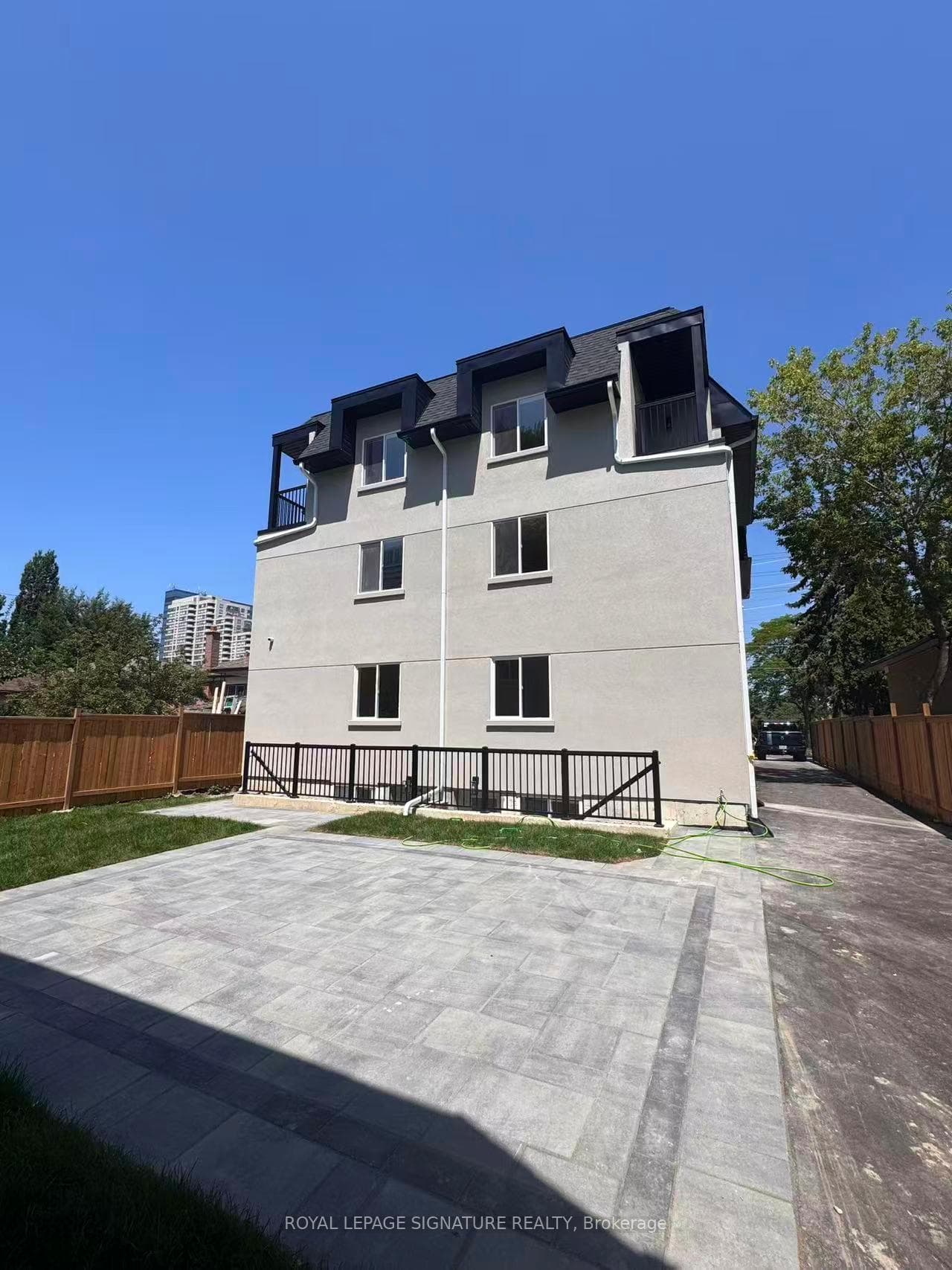 53 Bishop Avenue Unit 3 photo 20
