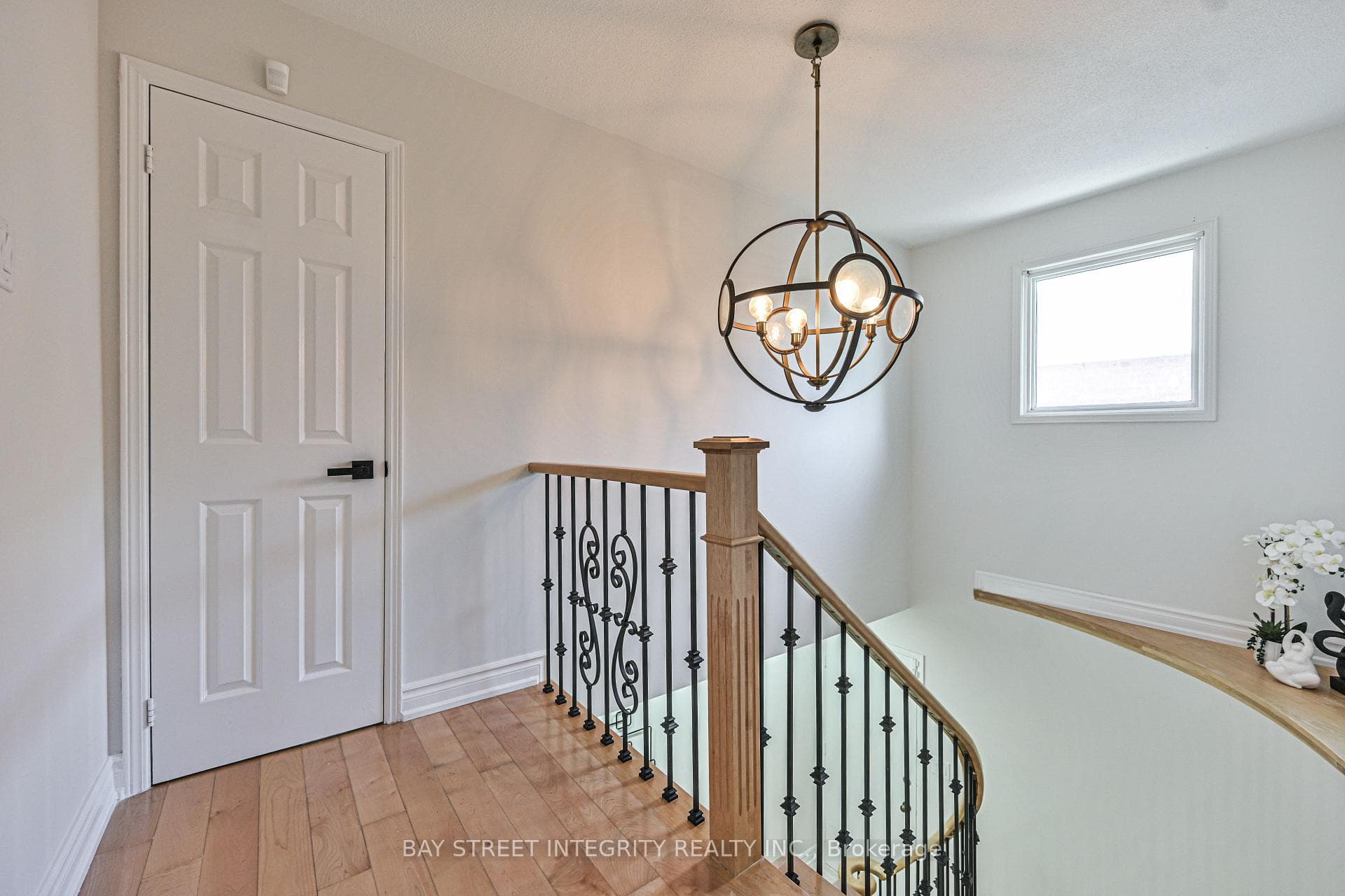 111 Michener Crescent photo 28