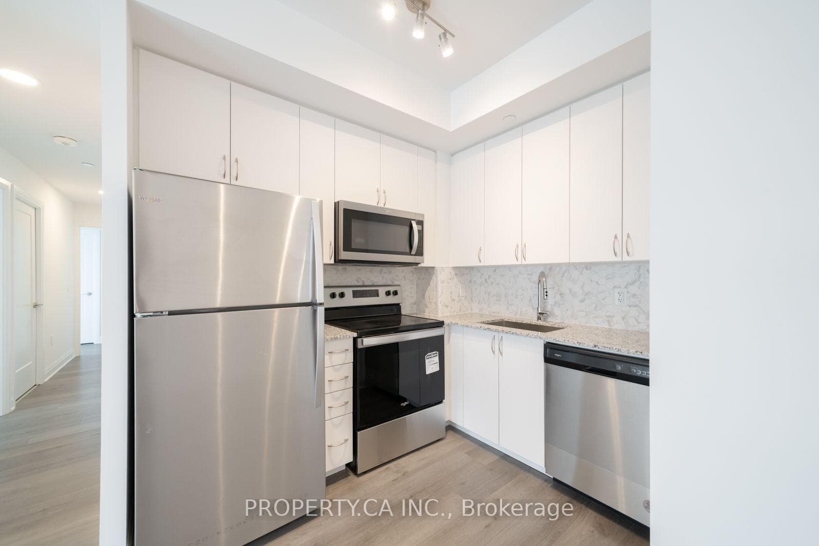 3220 Sheppard Avenue Unit 308 photo 24
