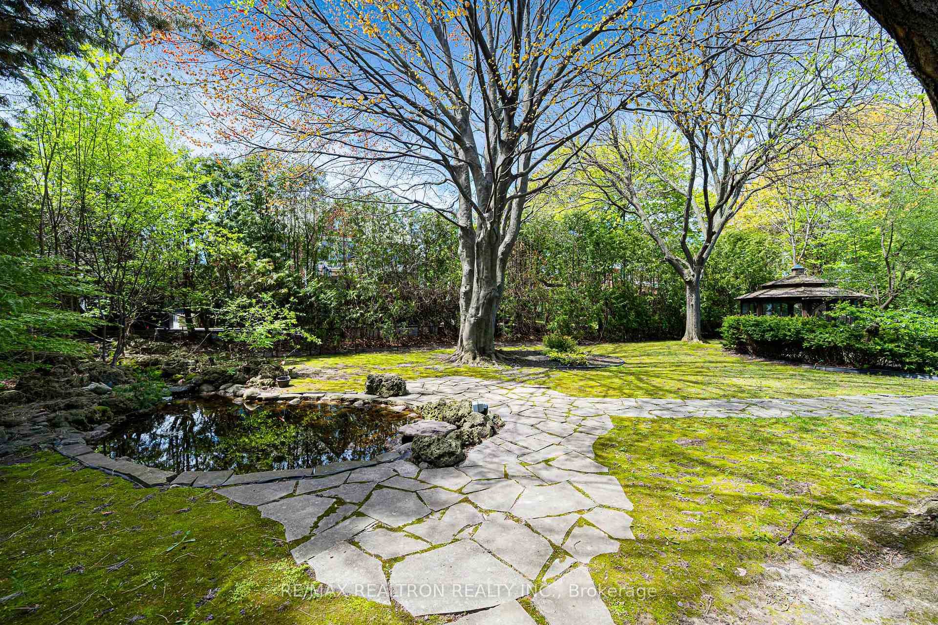 25 Vernham Court photo 44