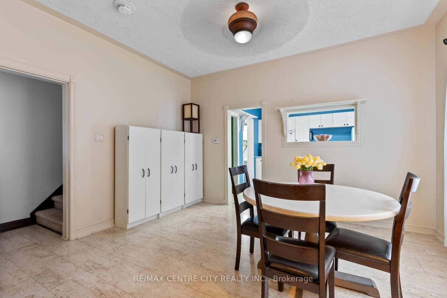 540 Quebec Street photo 10