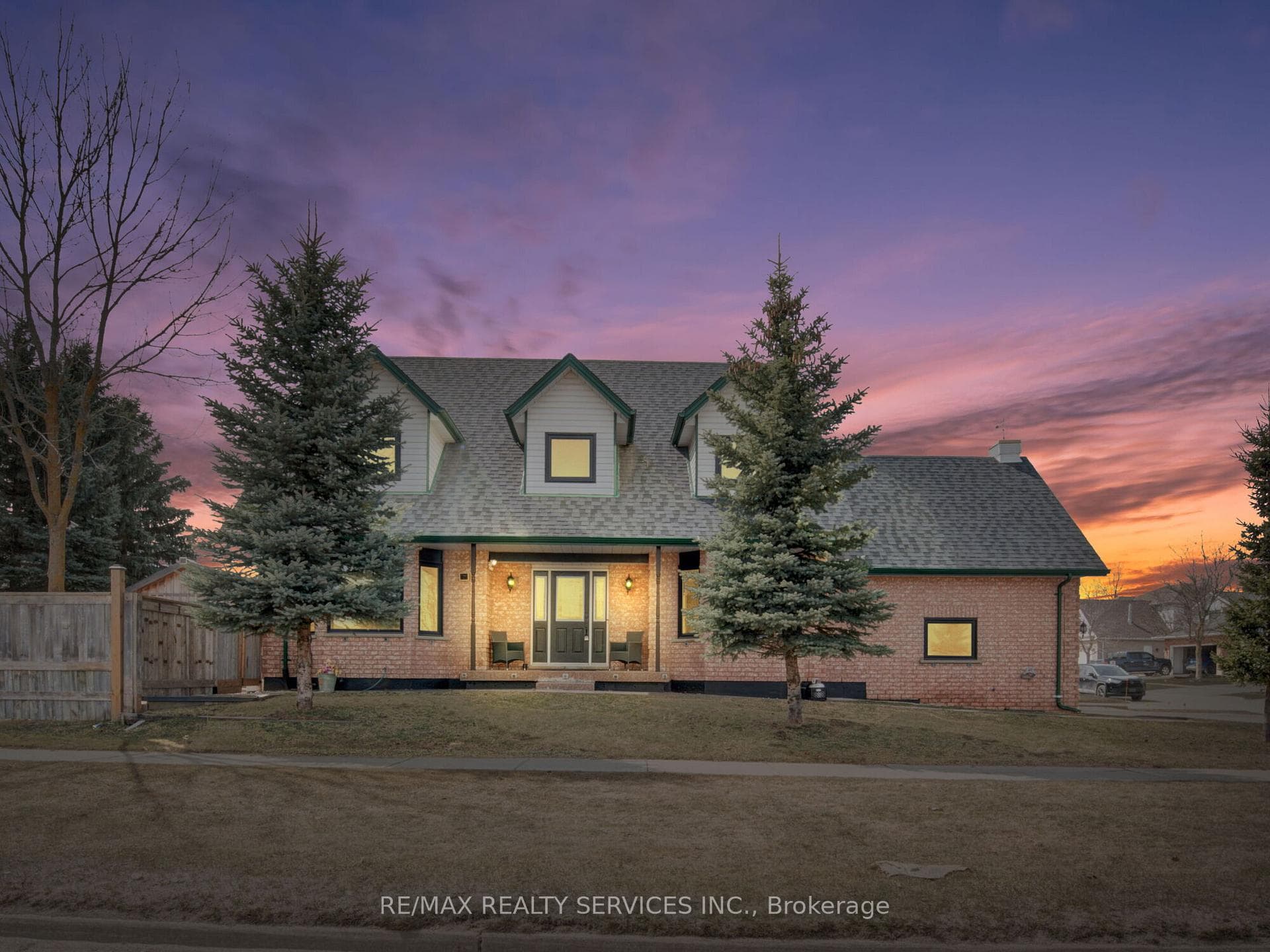 641 Canfield Place photo 4