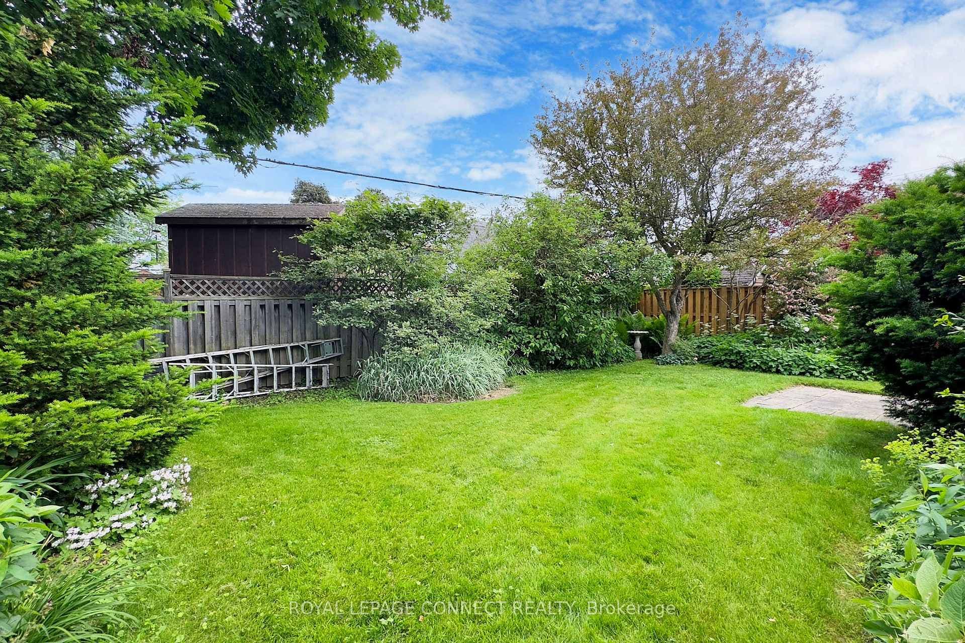 52 Bledlow Manor Drive photo 29