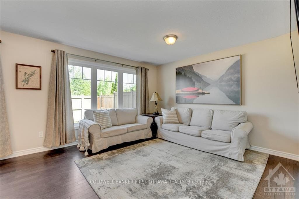 202 SOLEIL Avenue photo 5