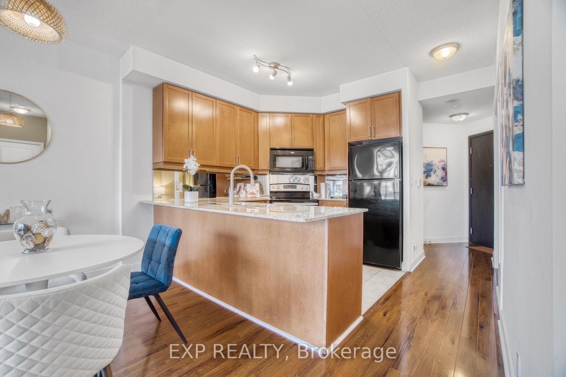 80 Absolute Avenue Unit 1204 photo 14