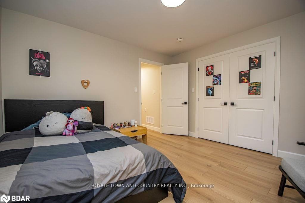 16 Austin Drive photo 32