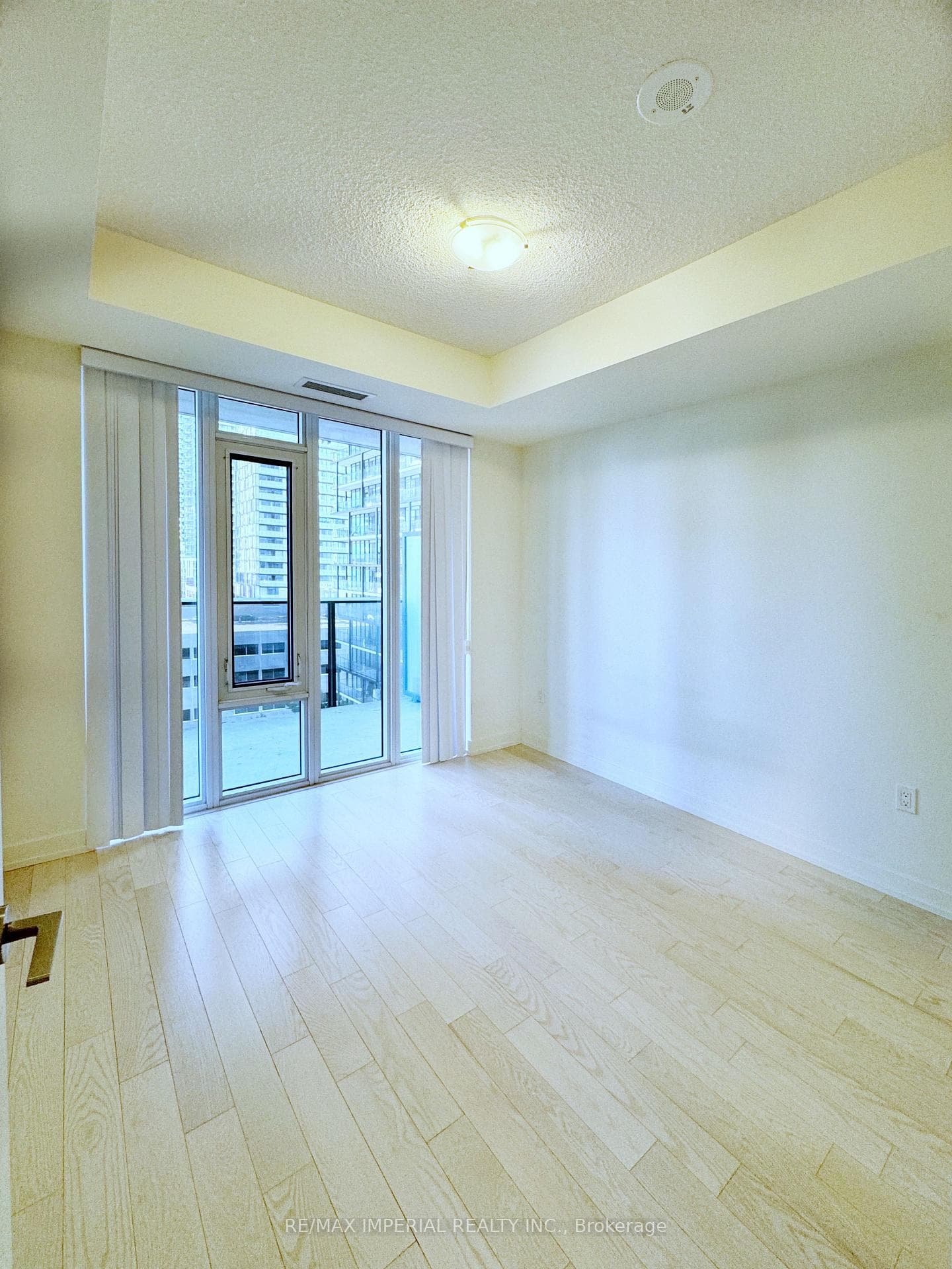 330 Richmond Street Unit 1715 photo 17