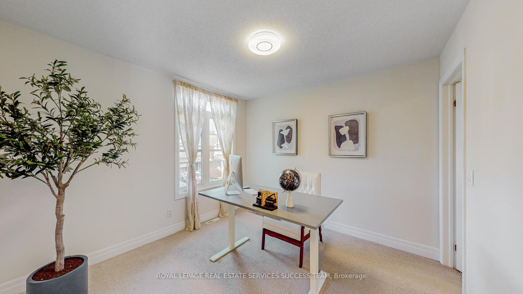 28 Bardoe Crescent photo 29