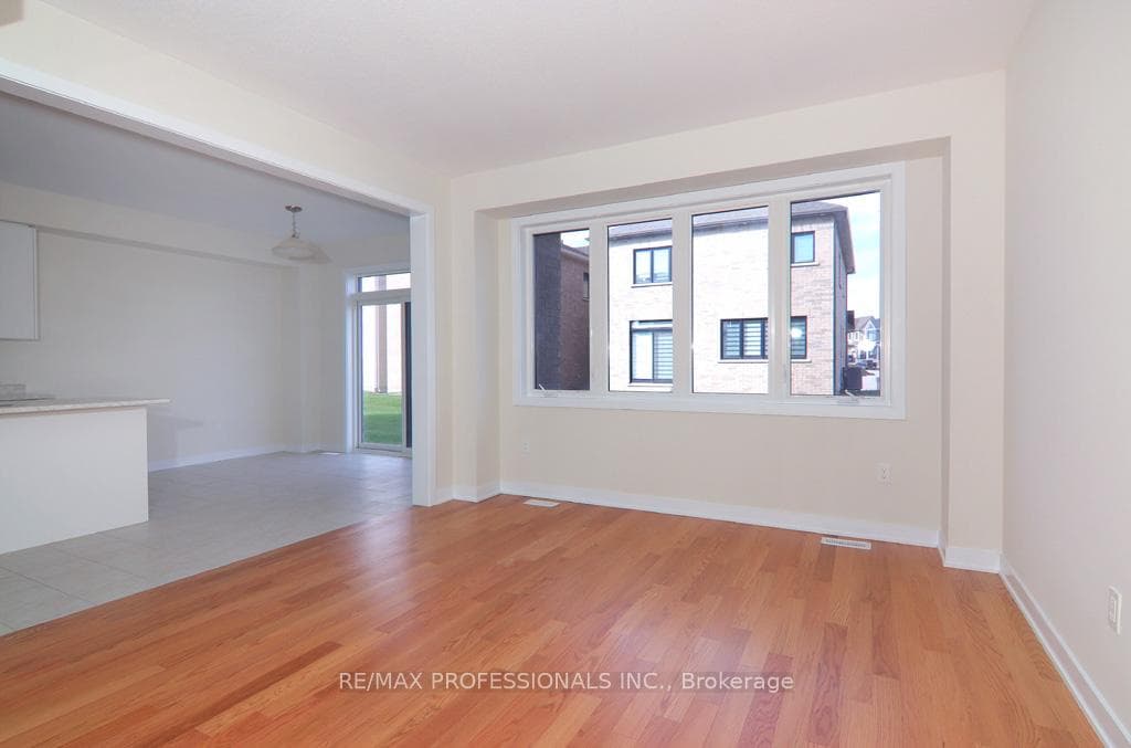 305 Eastbridge Avenue photo 6