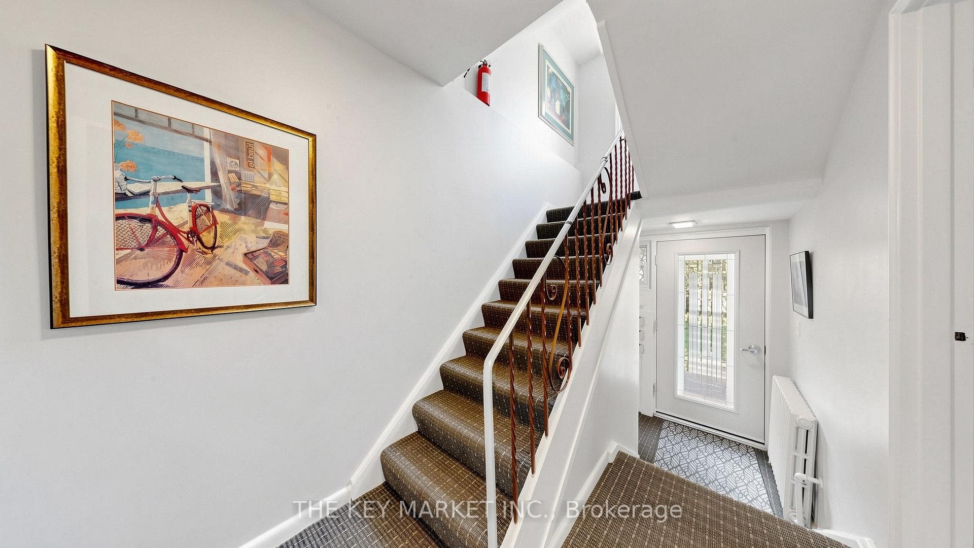 209 St Clements Avenue photo 33