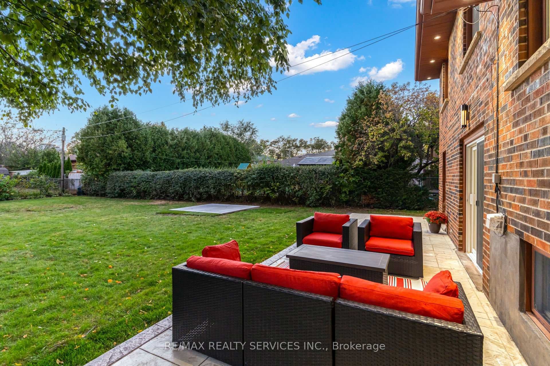 772 Paling Road photo 35