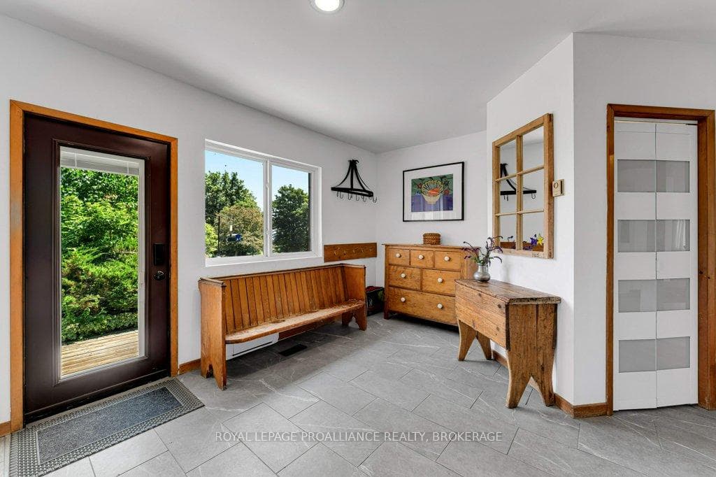 2576 Howe Island Drive photo 15