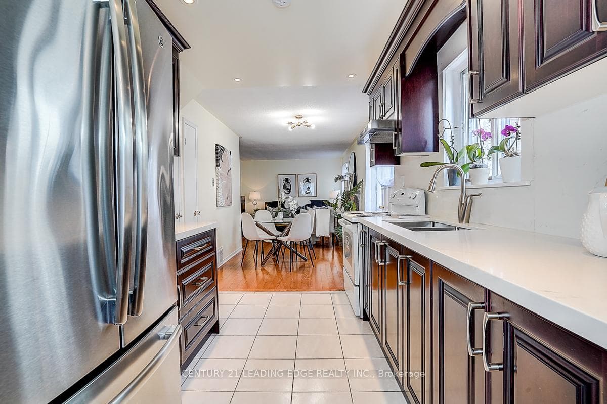 328 Chartland Boulevard photo 24