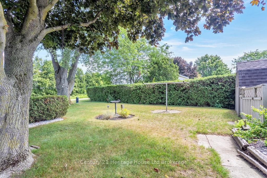 Beautiful spacious lot