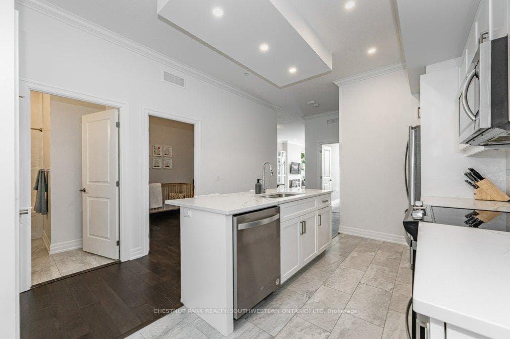1880 Gordon Street Unit 201 photo 11