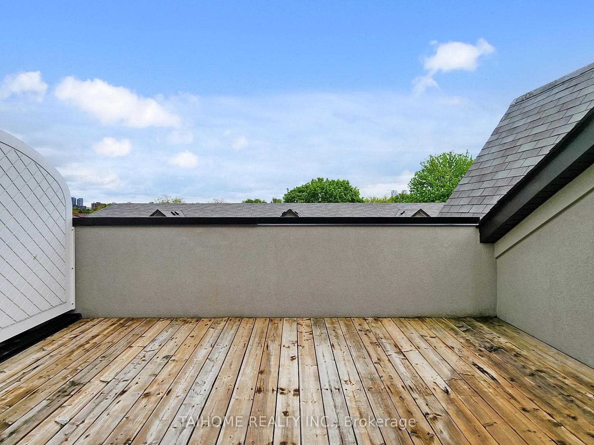 8 Eaton Park Lane Unit 3 photo 37