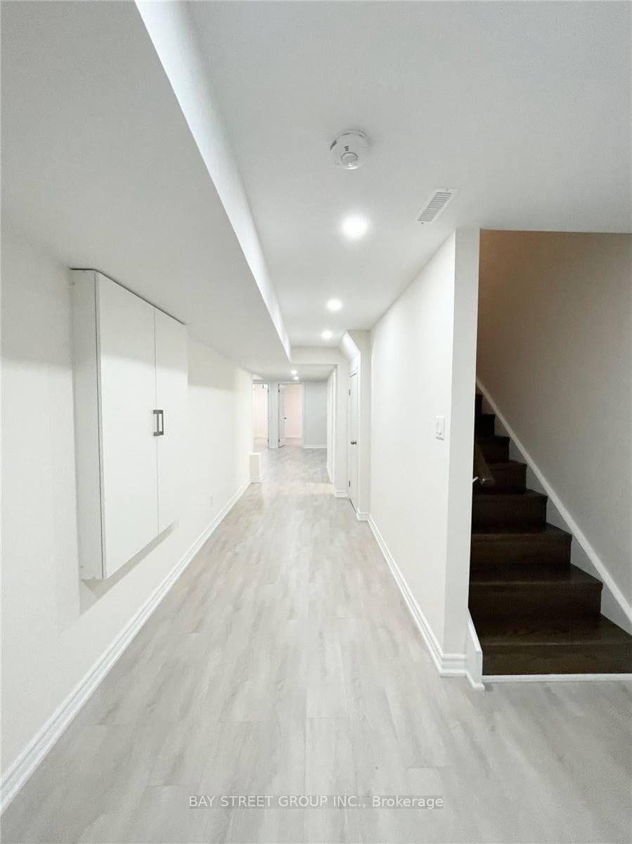 27 Brownsberger Road photo 11