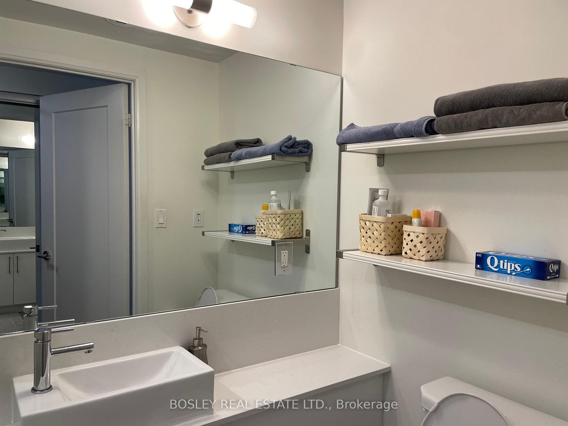 576 Front Street Unit 320 photo 15