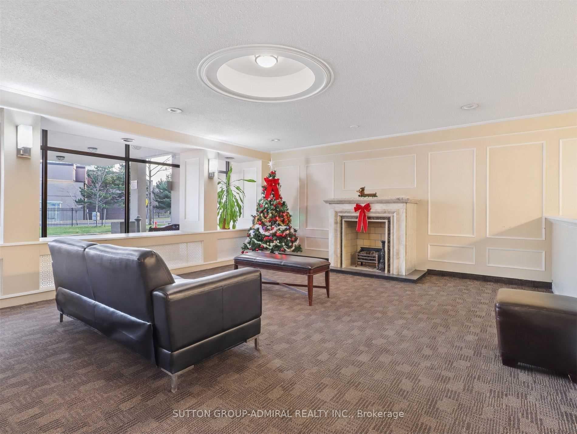 130 Neptune Drive Unit 1409 photo 30