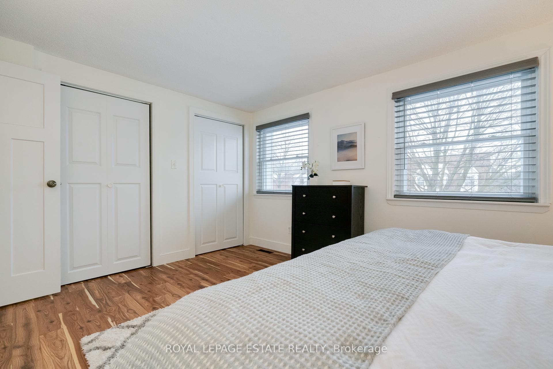 558 Lancelot Crescent photo 13