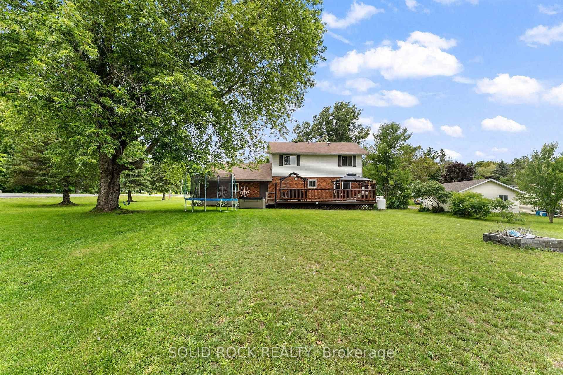 708 Mckenzie Avenue photo 31