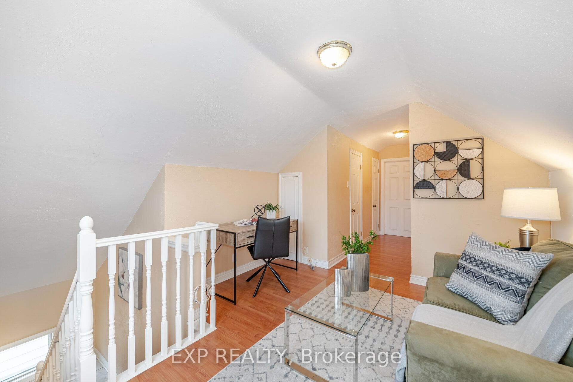 242 Aileen Avenue photo 14
