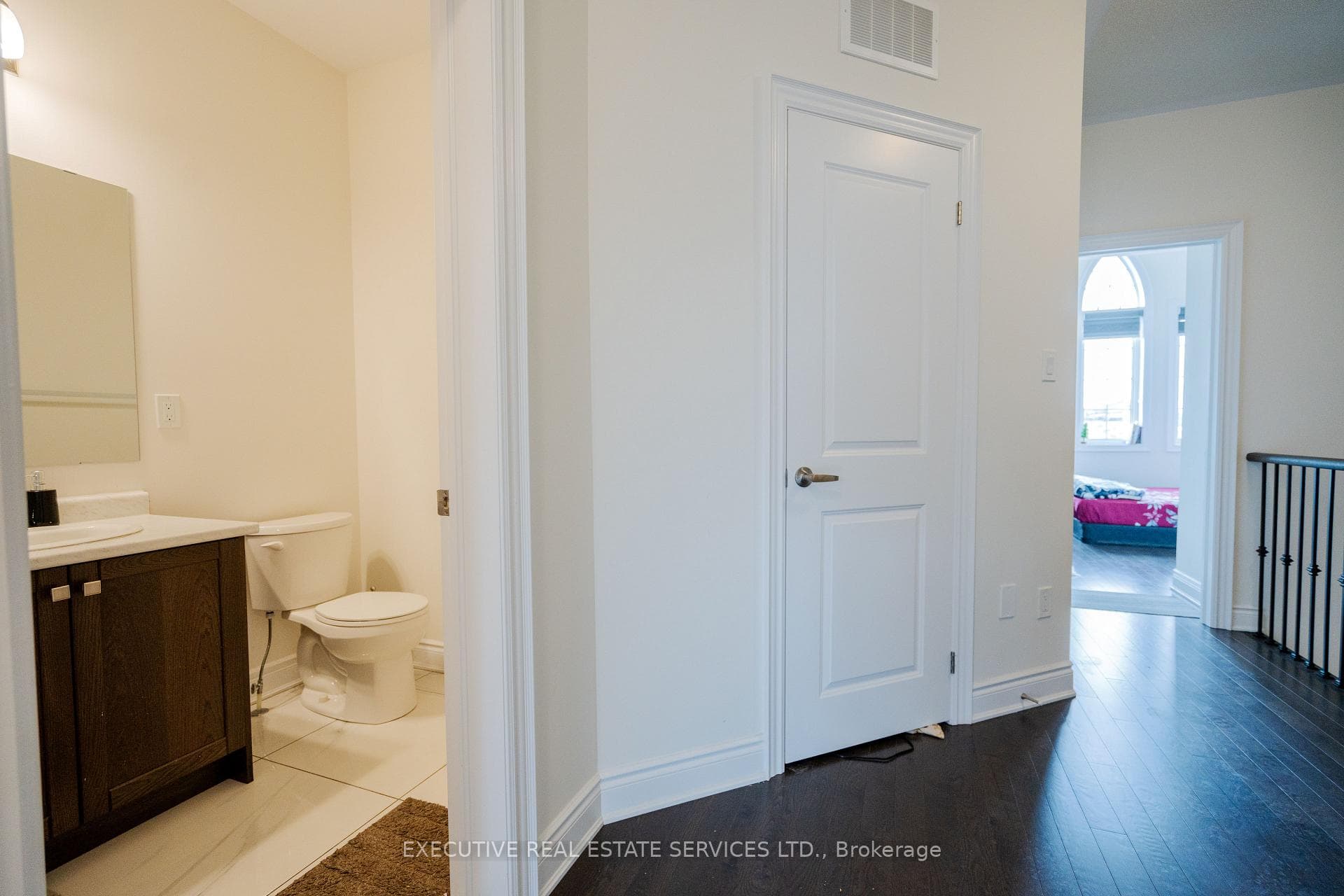 35 Moorhart Crescent photo 31