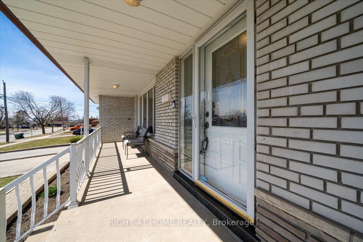 155 Derrydown Road photo 4