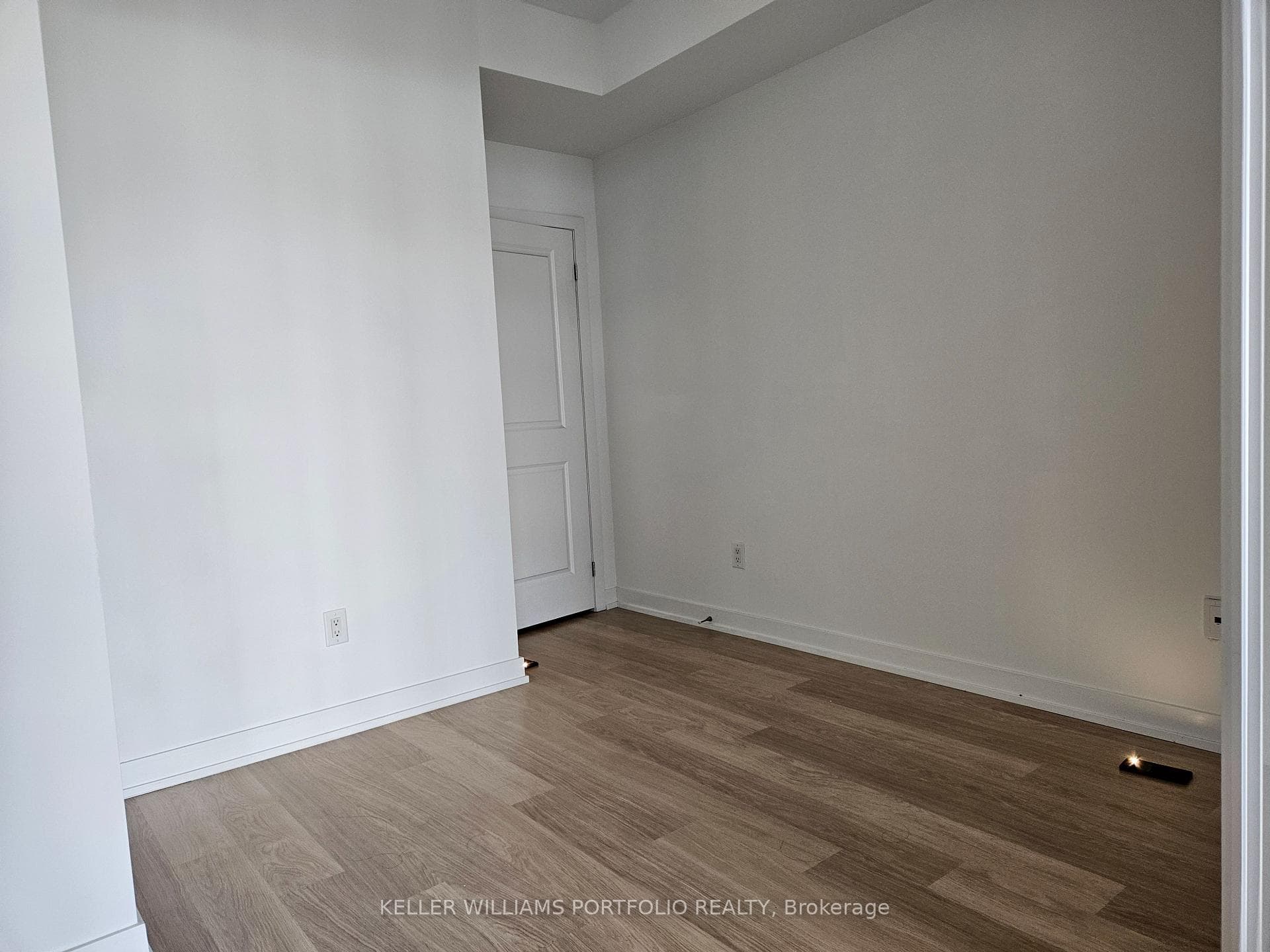 105 George Street Unit 2012 photo 3