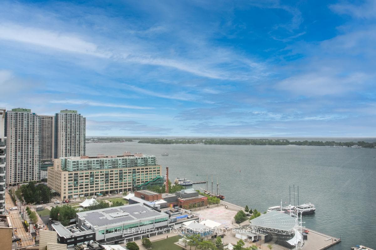 260 Queens Quay Unit 2708 photo 28