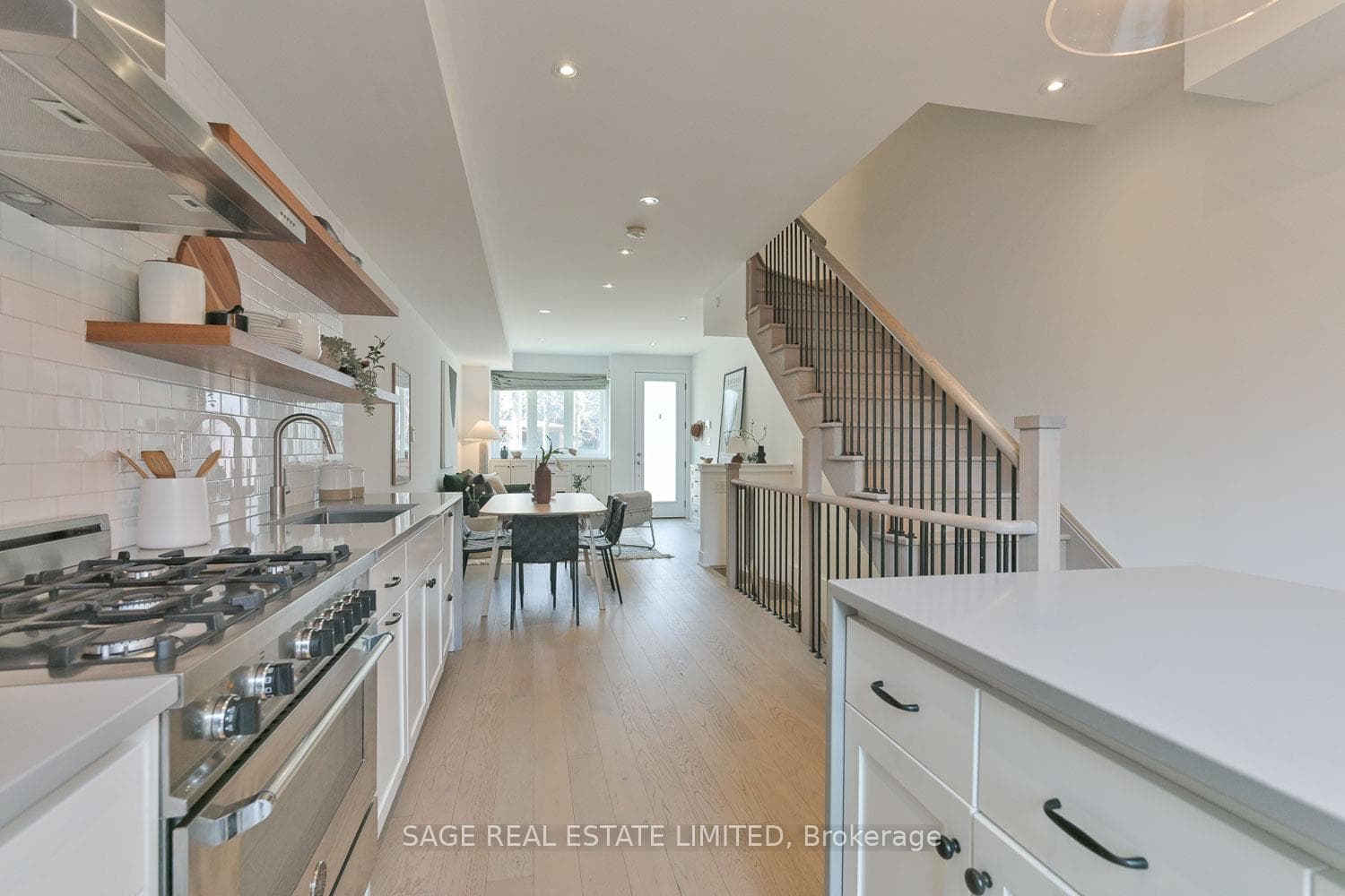 299 Brock Avenue photo 9