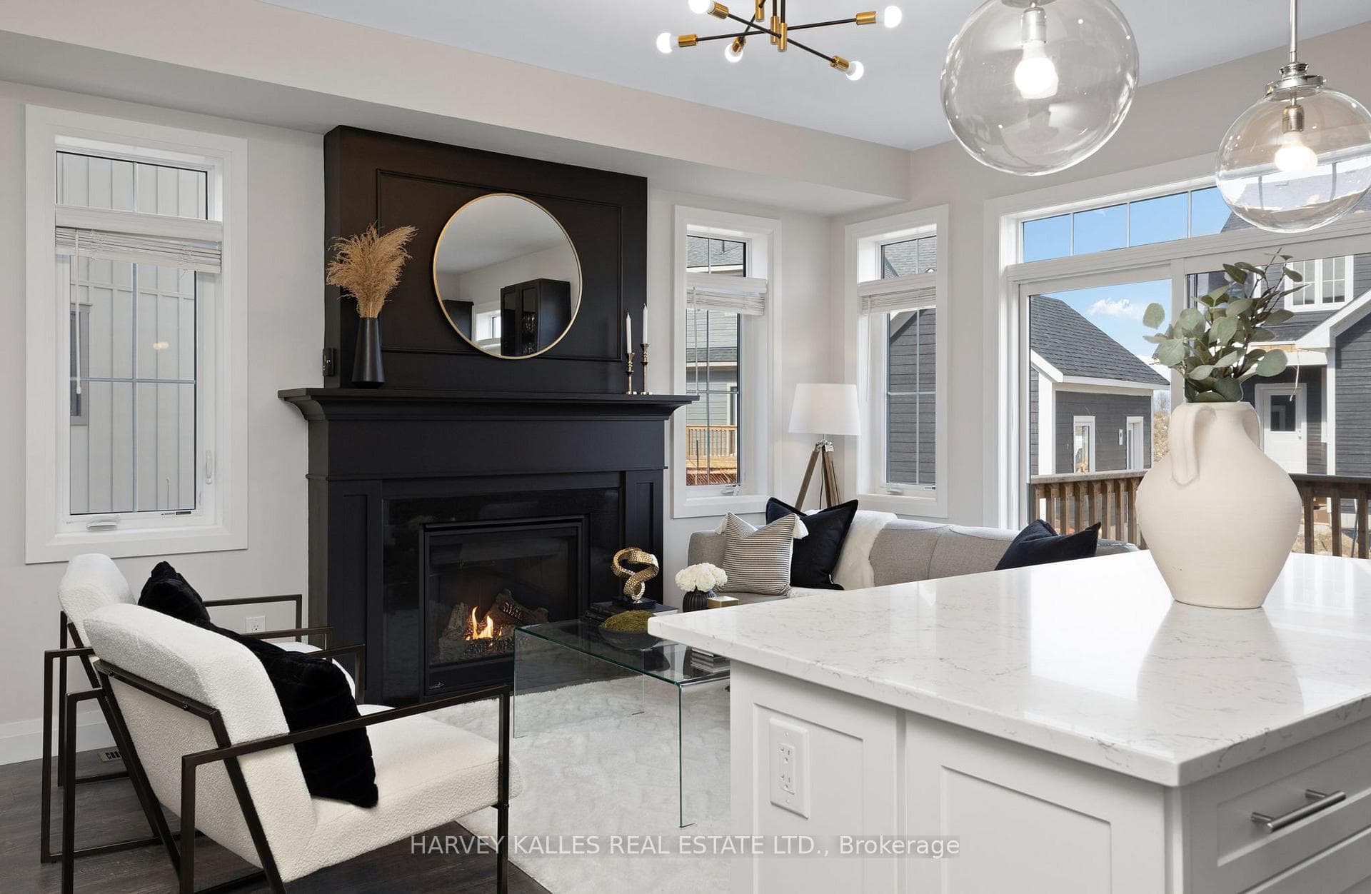 156 Red Pine Street photo 1
