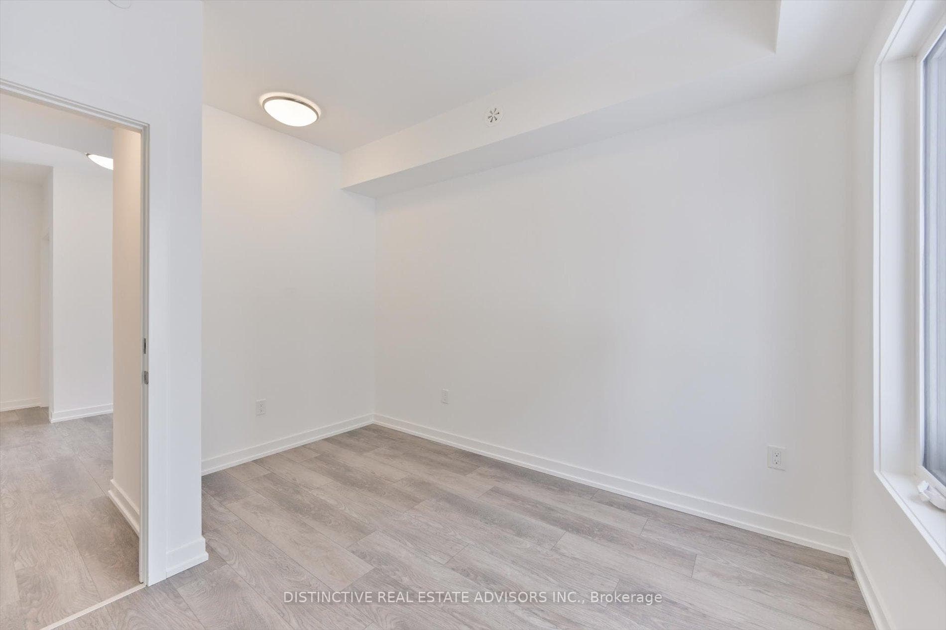Middle Level Bedroom