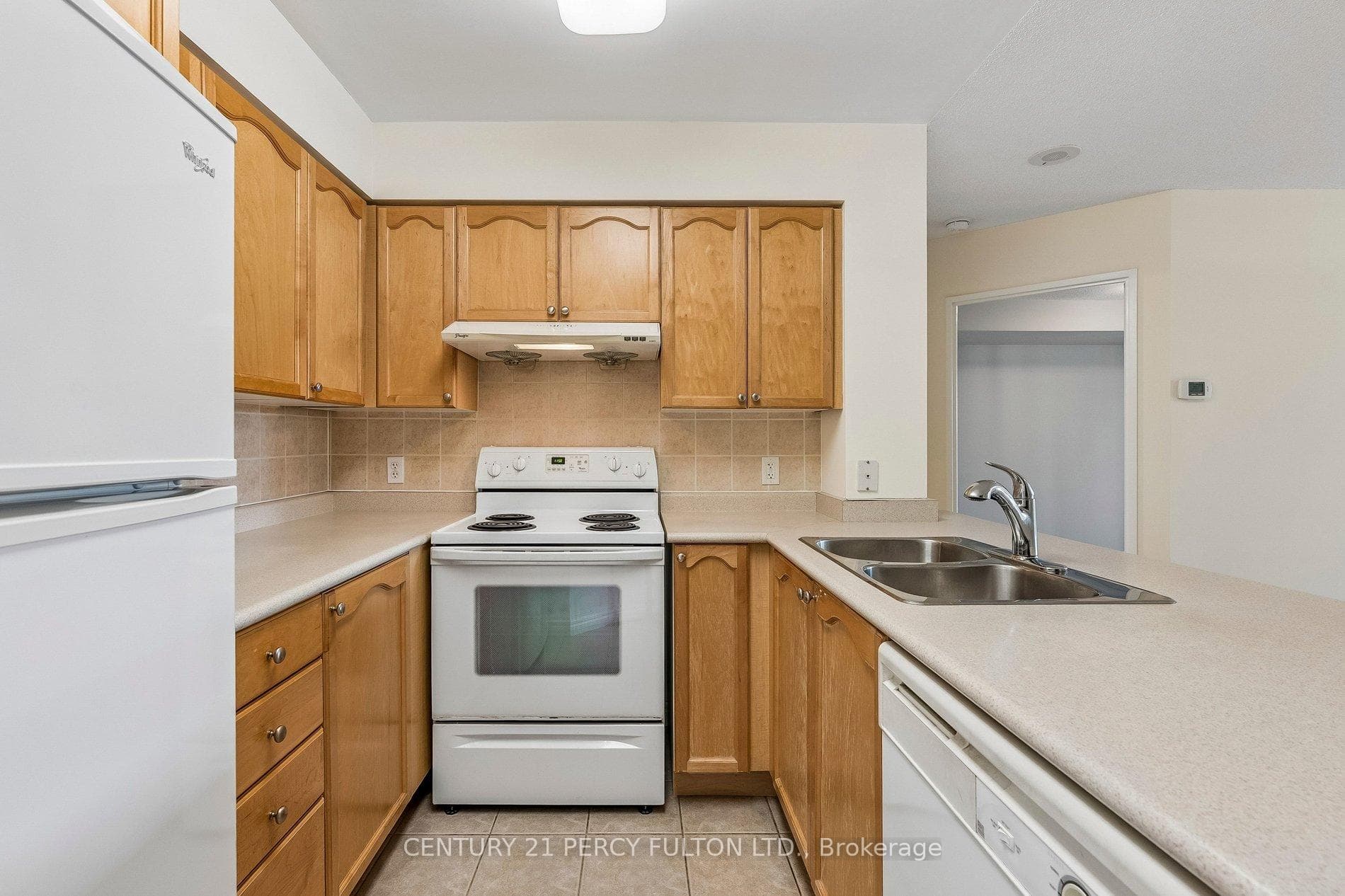 23 Hollywood Avenue Unit 901 photo 2